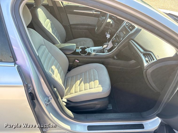 image for item EA7484 2014 Ford Fusion 