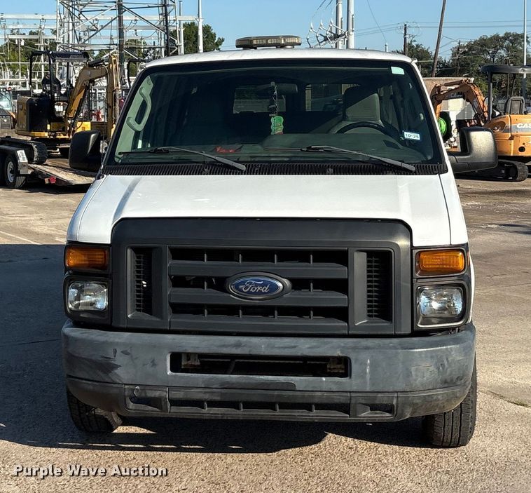 image for item EA7485 2013 Ford E350 XL Super Duty van