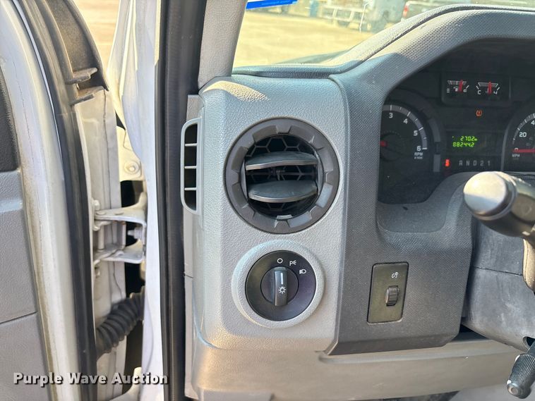 image for item EA7485 2013 Ford E350 XL Super Duty van