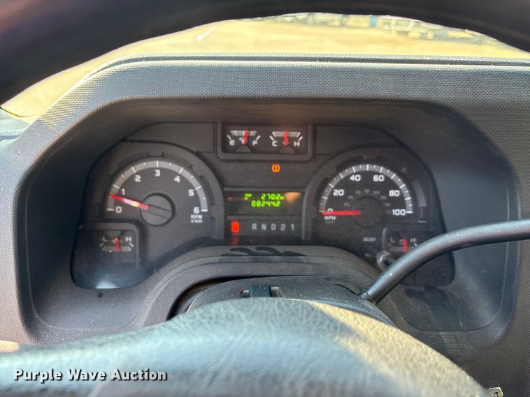 image for item EA7485 2013 Ford E350 XL Super Duty van