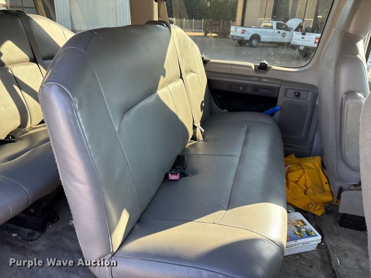 image for item EA7485 2013 Ford E350 XL Super Duty van