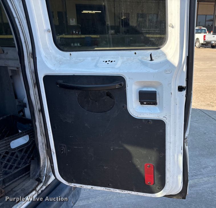 image for item EA7485 2013 Ford E350 XL Super Duty van