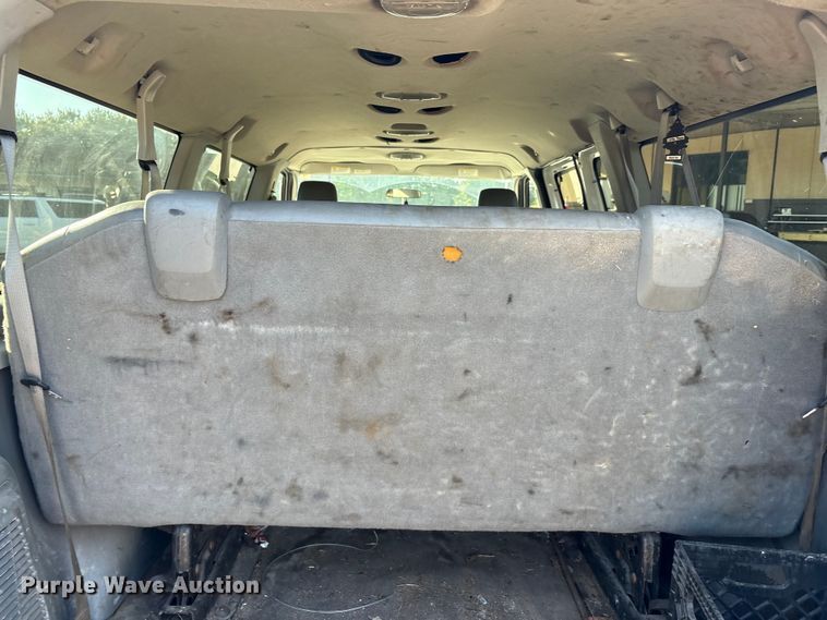 image for item EA7485 2013 Ford E350 XL Super Duty van