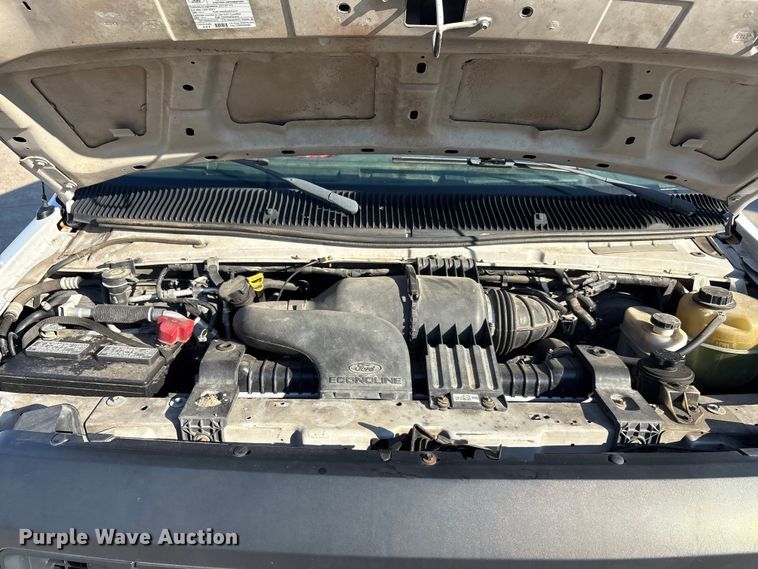 image for item EA7485 2013 Ford E350 XL Super Duty van