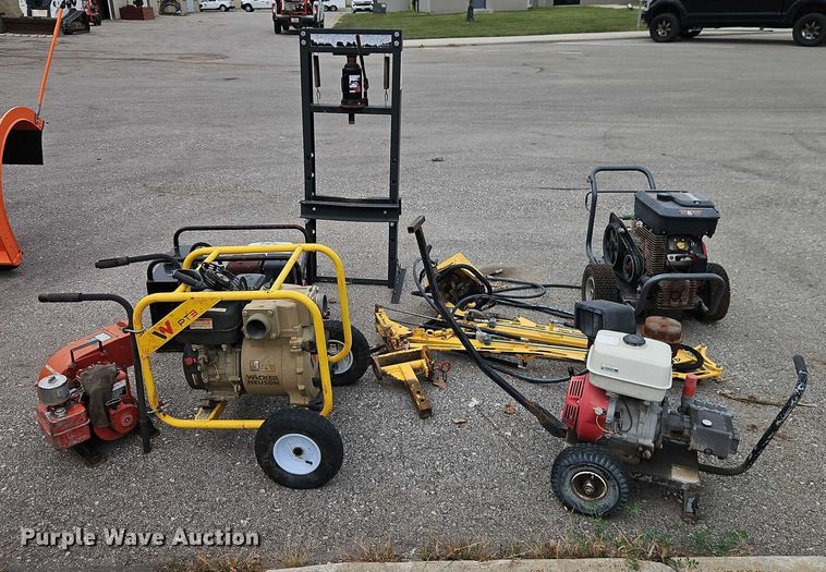 image for item EB8379 Tools