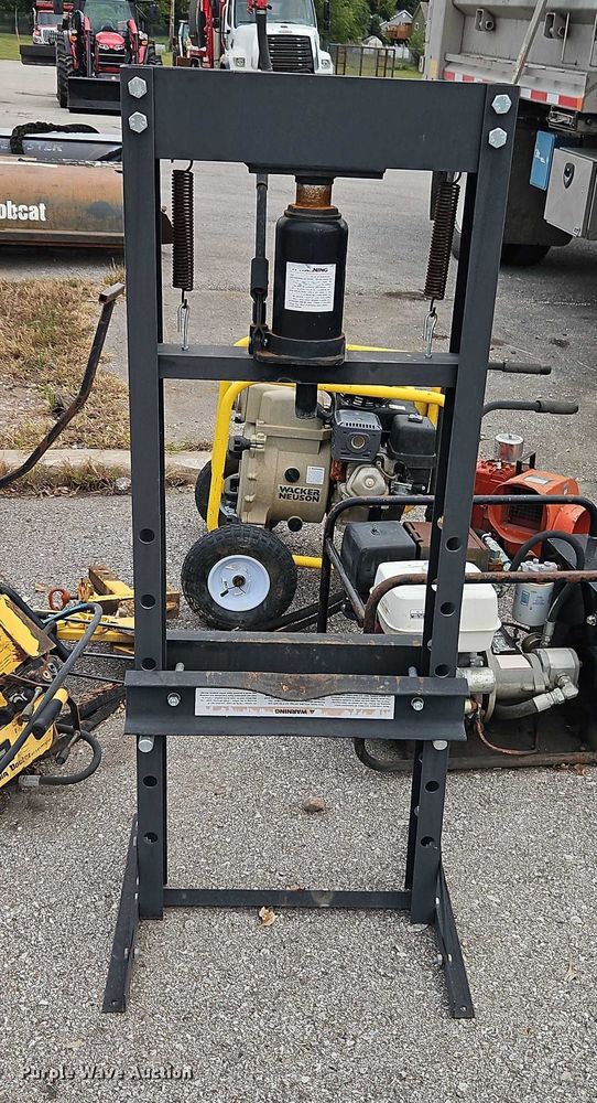 image for item EB8379 Tools