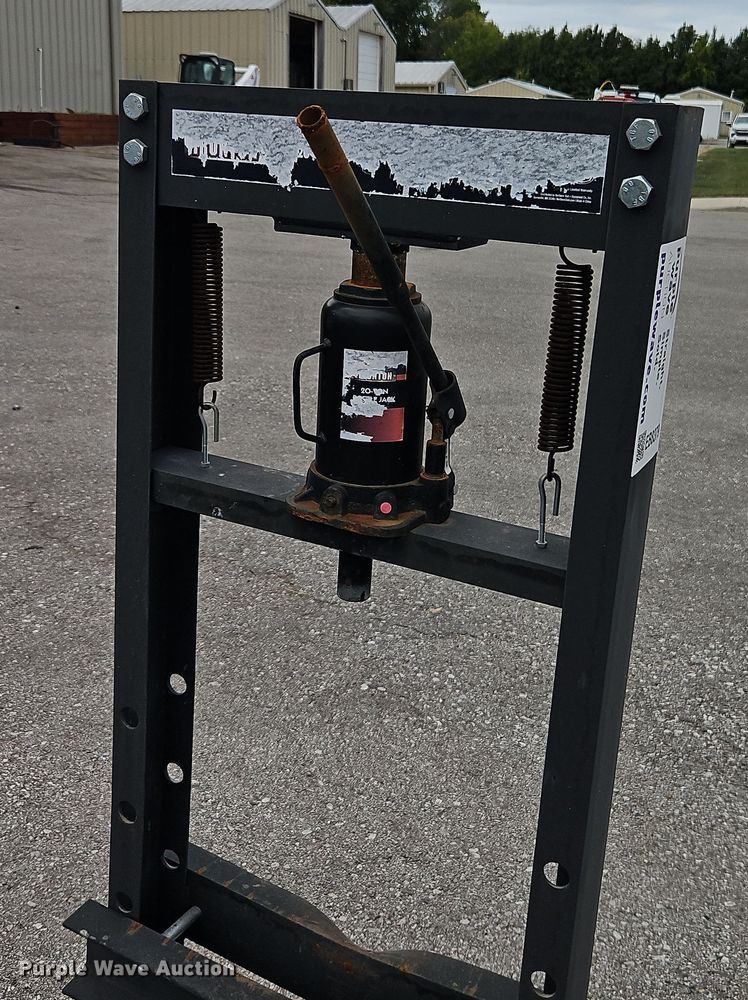 image for item EB8379 Tools