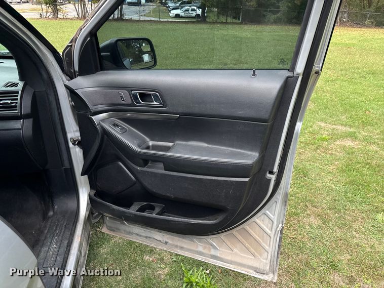 image for item ED2271 2017 Ford Explorer Police Interceptor SUV