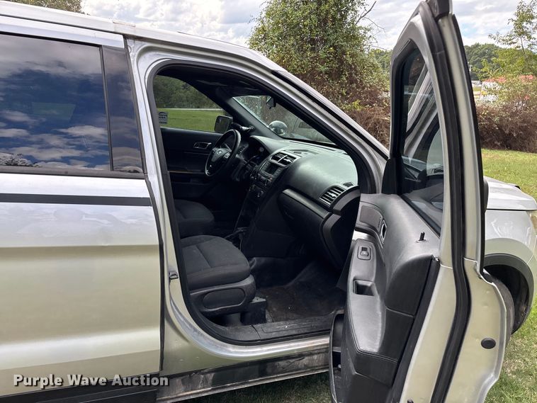 image for item ED2271 2017 Ford Explorer Police Interceptor SUV