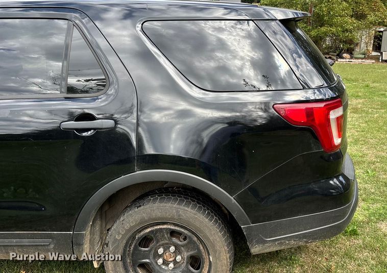 image for item ED2272 2019 Ford Explorer Police Interceptor SUV