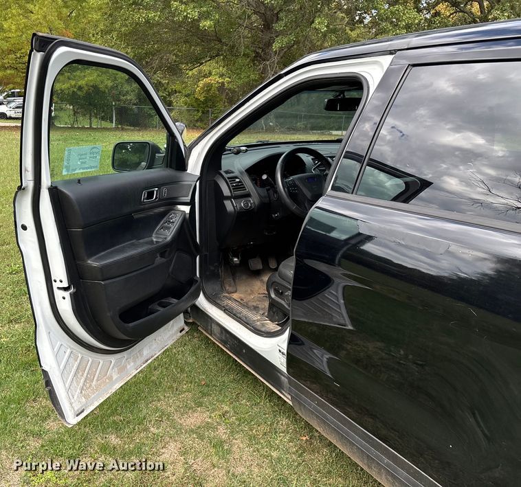 image for item ED2272 2019 Ford Explorer Police Interceptor SUV