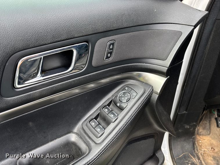 image for item ED2272 2019 Ford Explorer Police Interceptor SUV