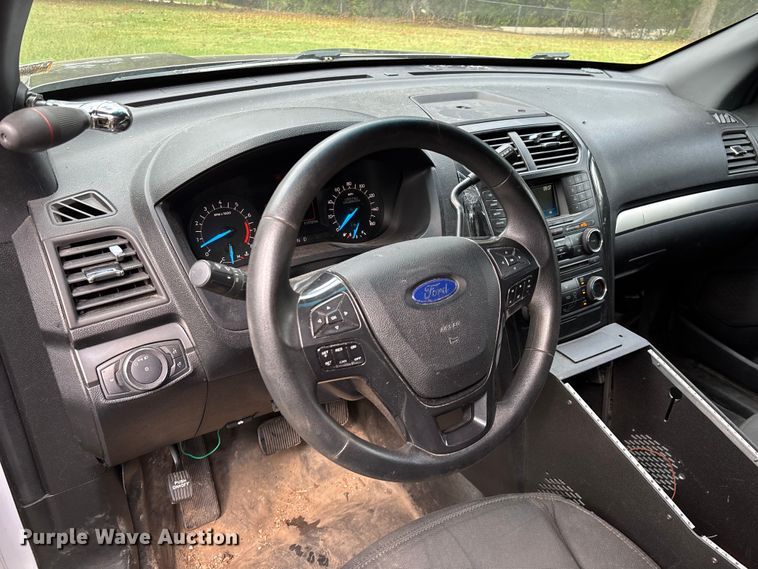 image for item ED2272 2019 Ford Explorer Police Interceptor SUV