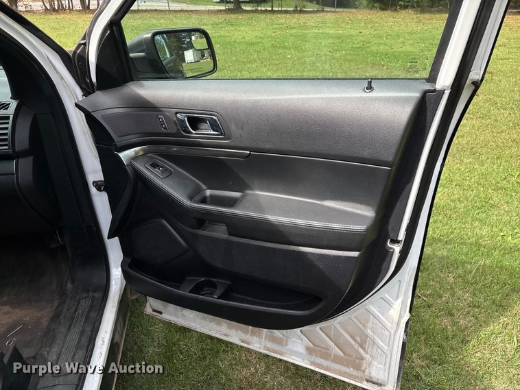 image for item ED2272 2019 Ford Explorer Police Interceptor SUV