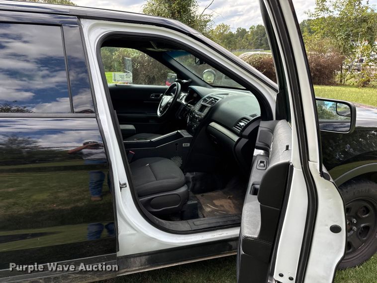 image for item ED2272 2019 Ford Explorer Police Interceptor SUV