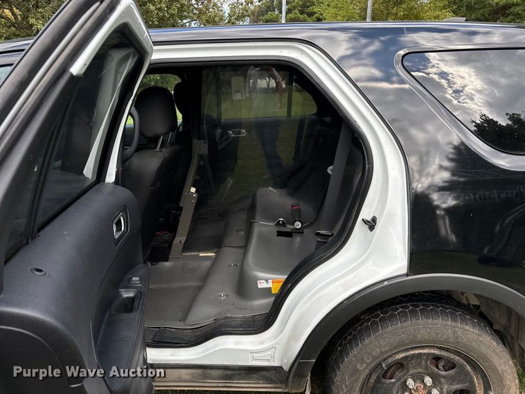 image for item ED2272 2019 Ford Explorer Police Interceptor SUV