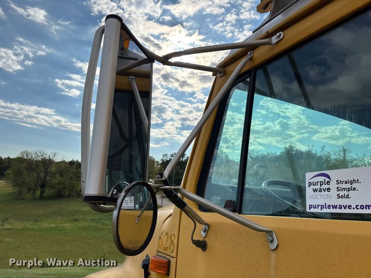 image for item ED2281 1996 International 4900 dump truck