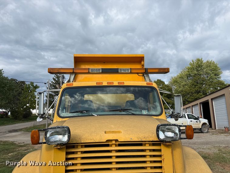 image for item ED2281 1996 International 4900 dump truck