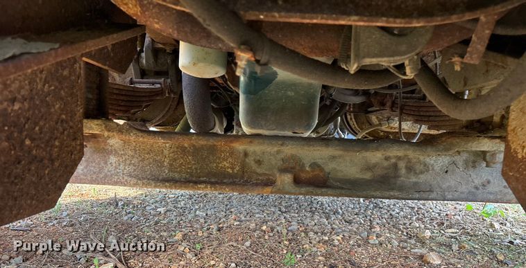 image for item ED2281 1996 International 4900 dump truck