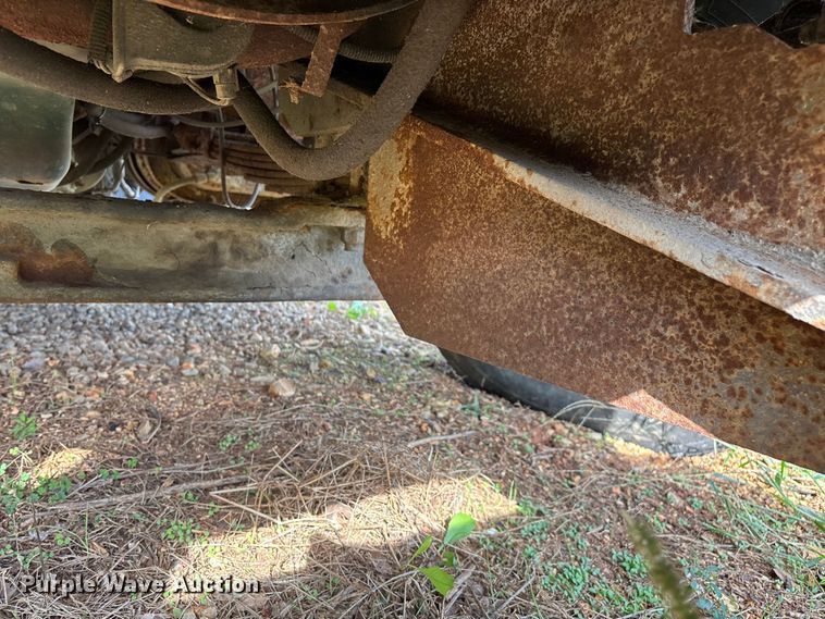 image for item ED2281 1996 International 4900 dump truck