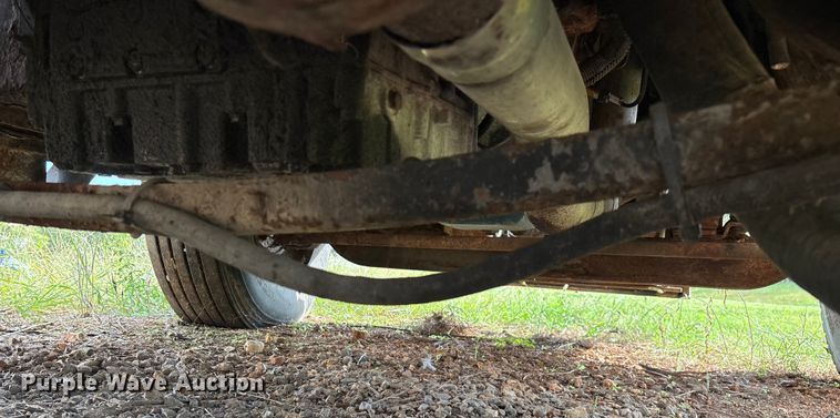 image for item ED2281 1996 International 4900 dump truck