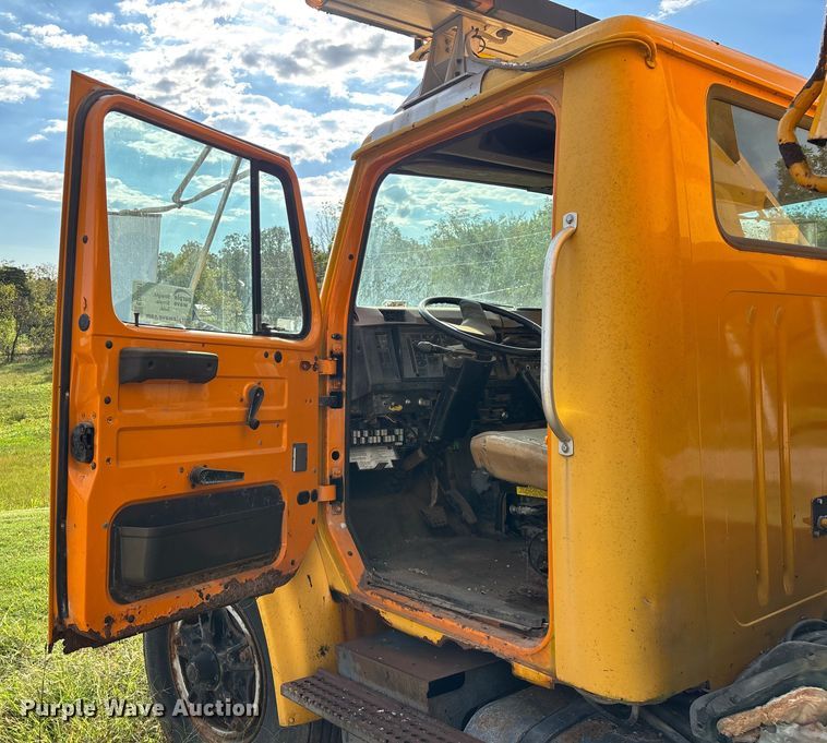 image for item ED2281 1996 International 4900 dump truck