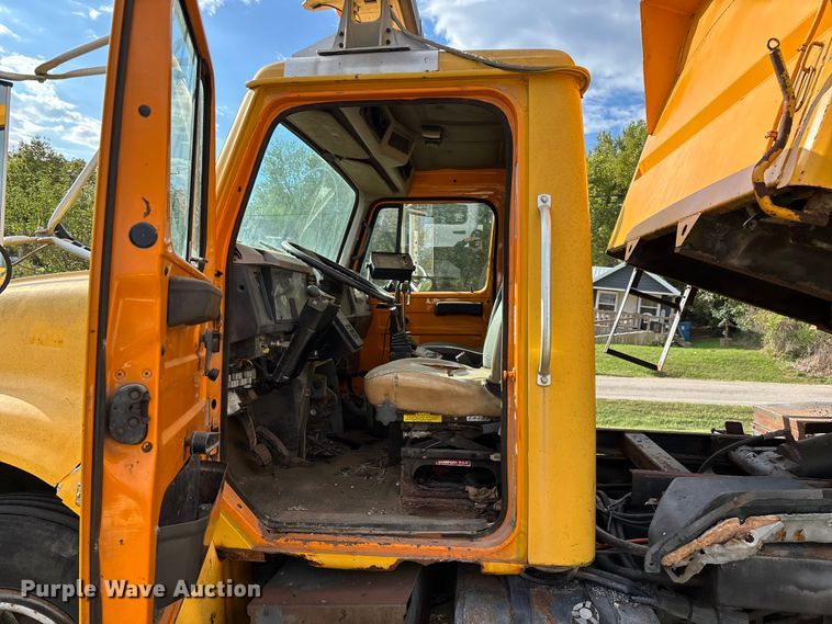 image for item ED2281 1996 International 4900 dump truck