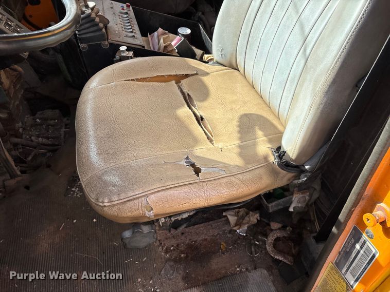 image for item ED2281 1996 International 4900 dump truck