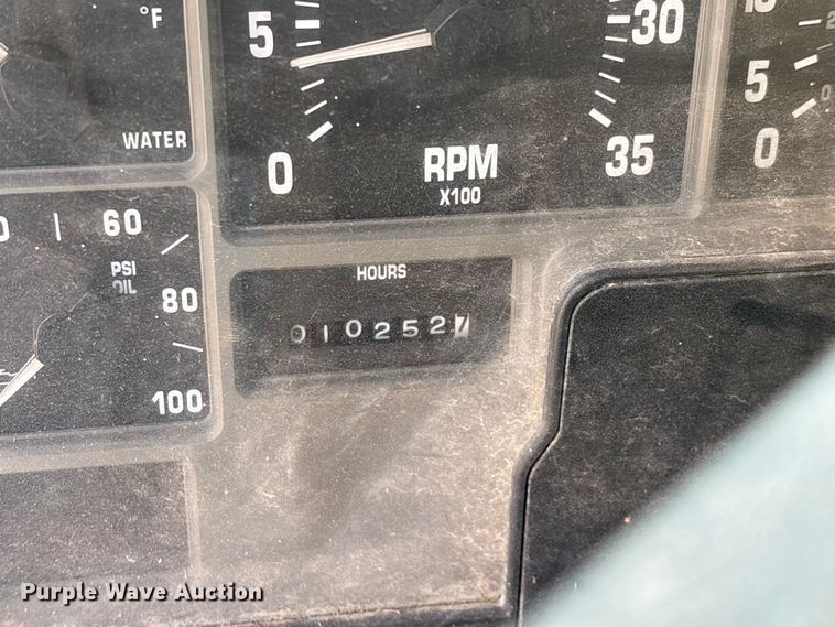 image for item ED2281 1996 International 4900 dump truck