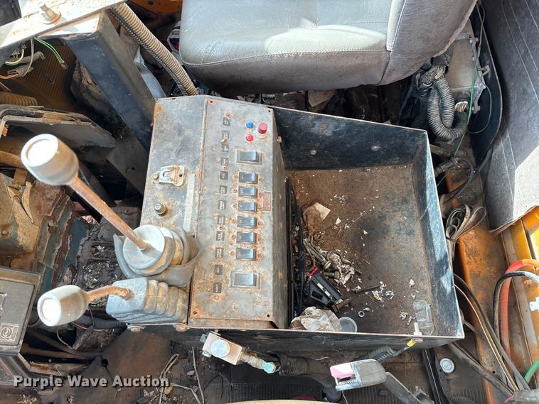 image for item ED2281 1996 International 4900 dump truck