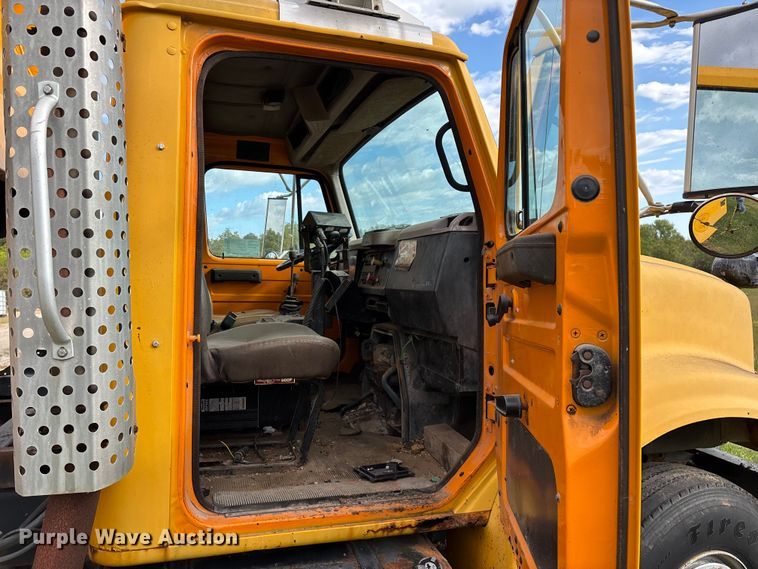 image for item ED2281 1996 International 4900 dump truck