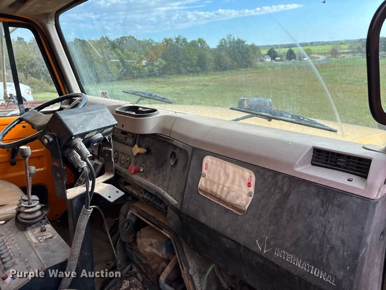 image for item ED2281 1996 International 4900 dump truck