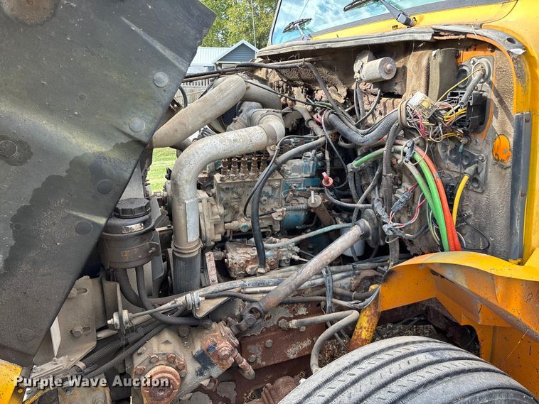 image for item ED2281 1996 International 4900 dump truck