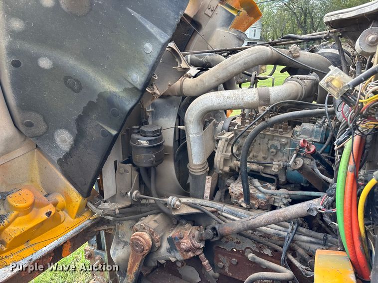 image for item ED2281 1996 International 4900 dump truck