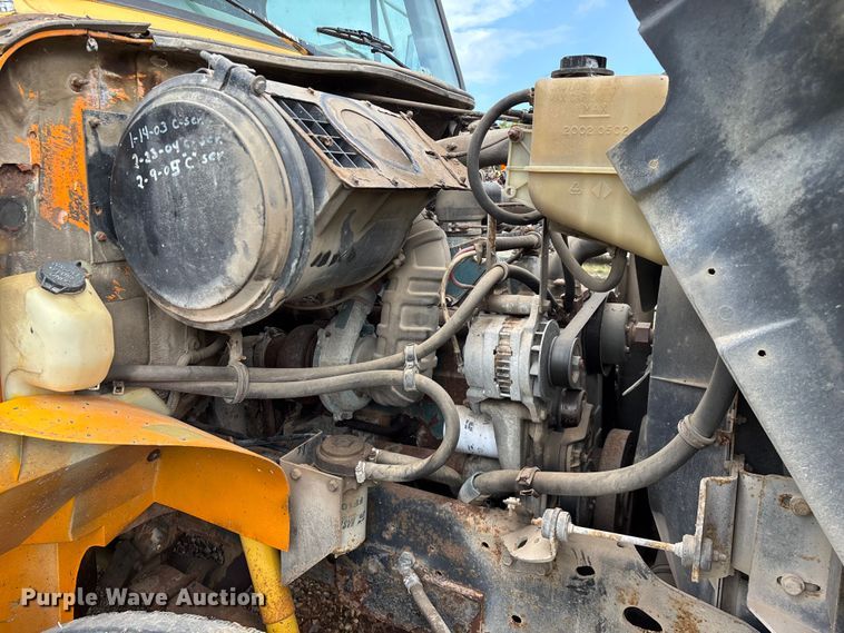 image for item ED2281 1996 International 4900 dump truck