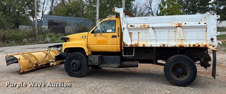 image for item ED2283 2002 Chevrolet C8500 dump truck
