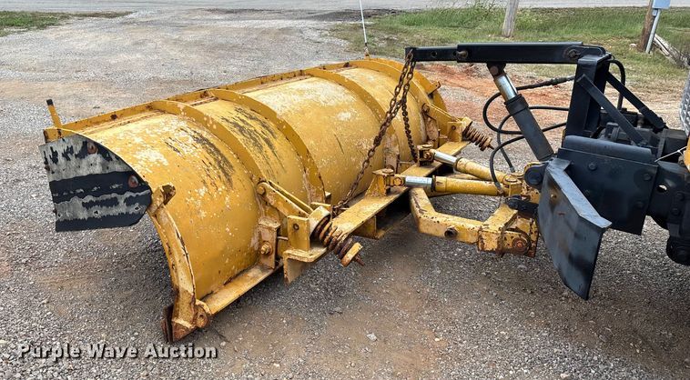 image for item ED2283 2002 Chevrolet C8500 dump truck