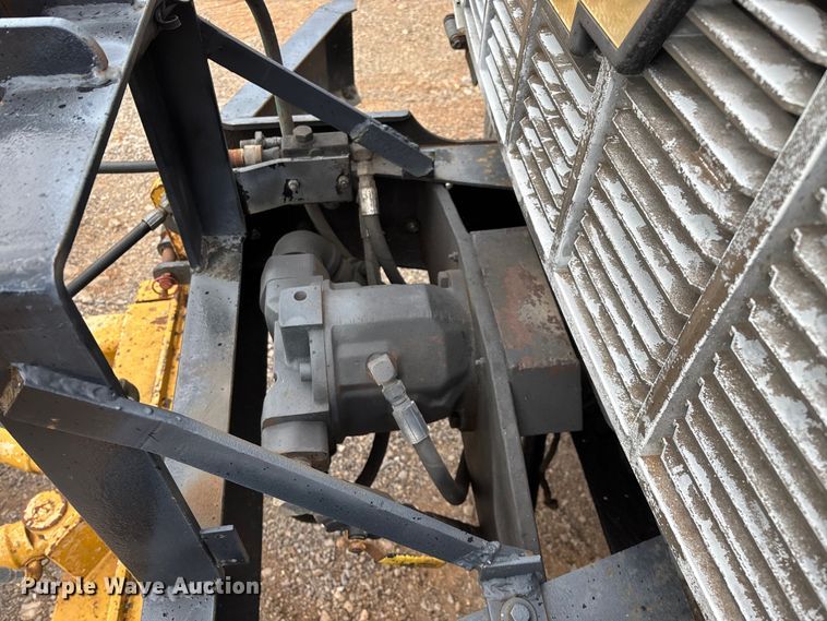 image for item ED2283 2002 Chevrolet C8500 dump truck