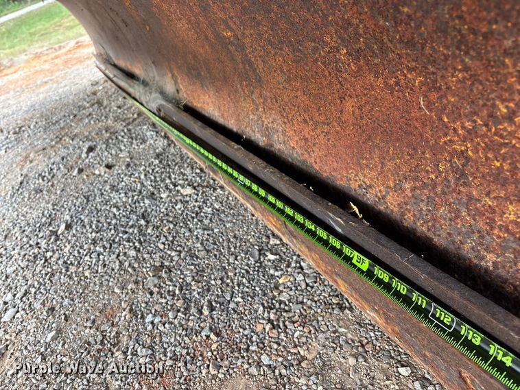 image for item ED2283 2002 Chevrolet C8500 dump truck