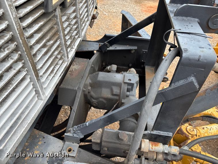 image for item ED2283 2002 Chevrolet C8500 dump truck