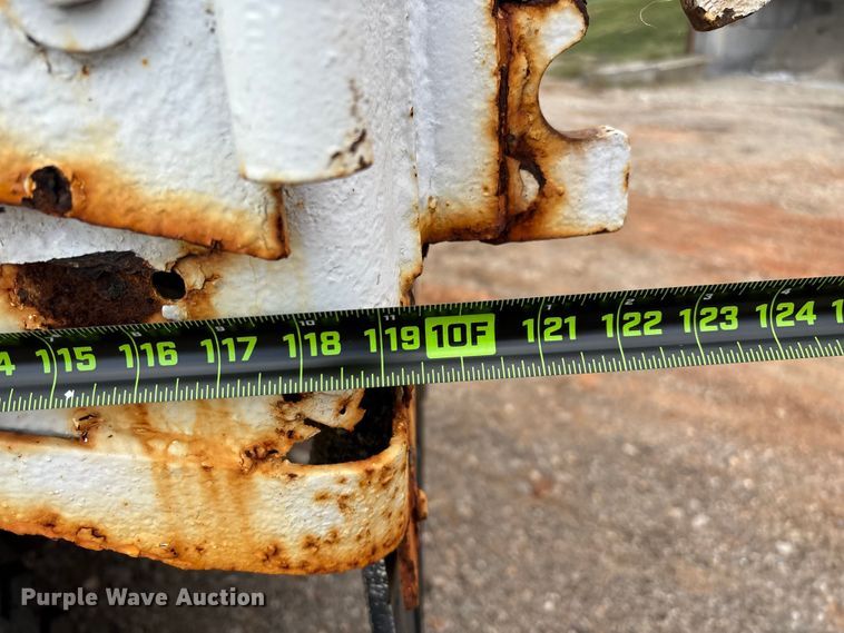 image for item ED2283 2002 Chevrolet C8500 dump truck