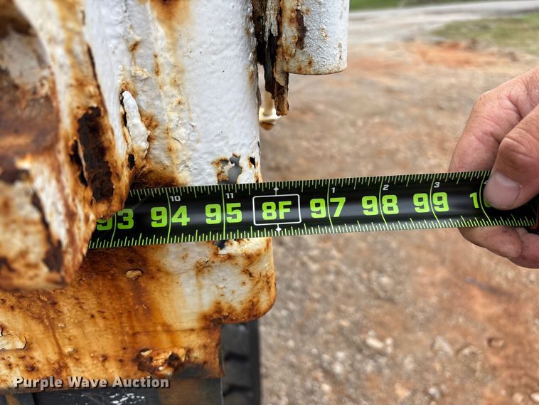 image for item ED2283 2002 Chevrolet C8500 dump truck