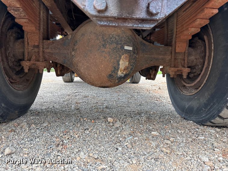 image for item ED2283 2002 Chevrolet C8500 dump truck