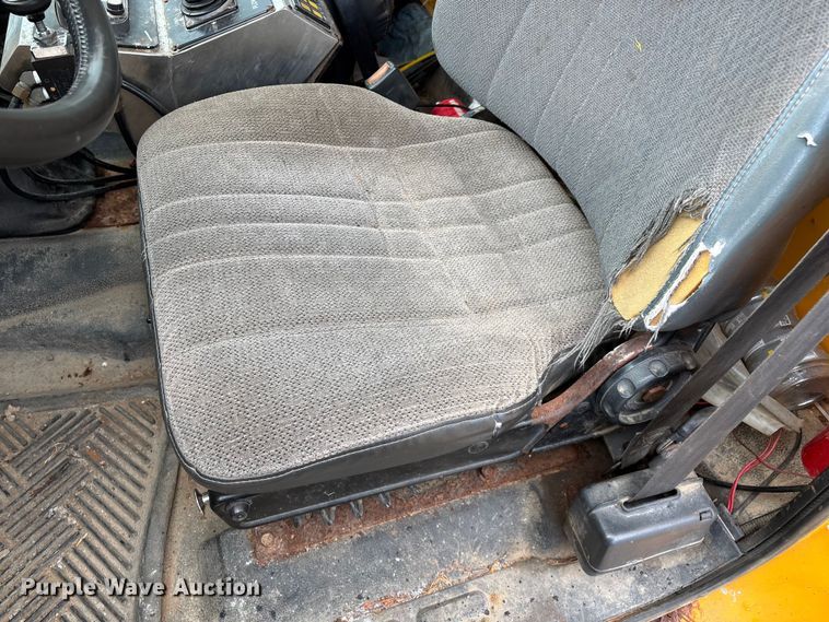 image for item ED2283 2002 Chevrolet C8500 dump truck