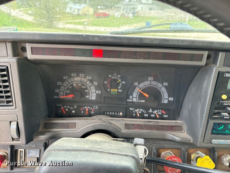 image for item ED2283 2002 Chevrolet C8500 dump truck