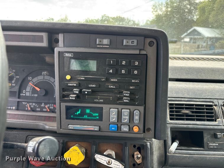 image for item ED2283 2002 Chevrolet C8500 dump truck