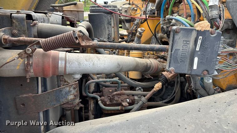 image for item ED2283 2002 Chevrolet C8500 dump truck