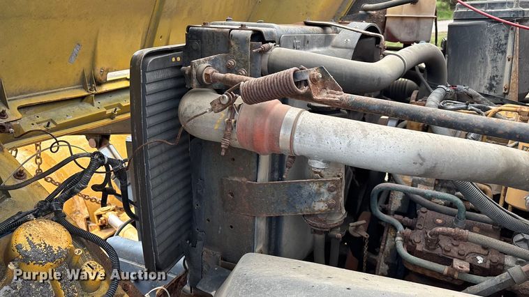 image for item ED2283 2002 Chevrolet C8500 dump truck