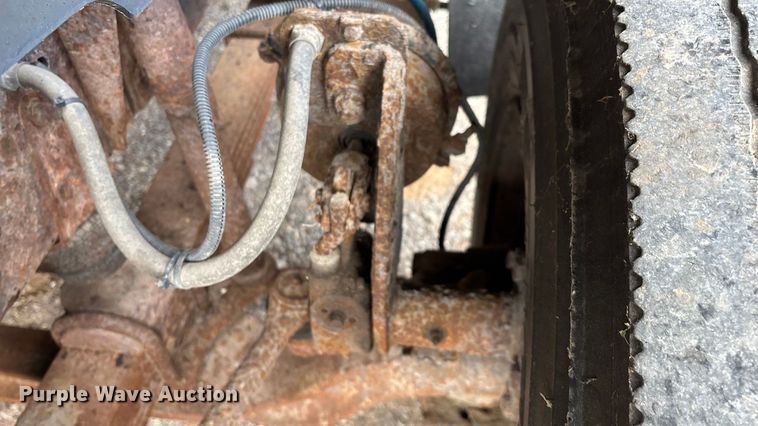 image for item ED2283 2002 Chevrolet C8500 dump truck