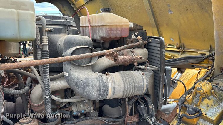 image for item ED2283 2002 Chevrolet C8500 dump truck